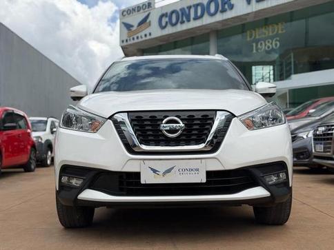 NISSAN KICKS SL CVT