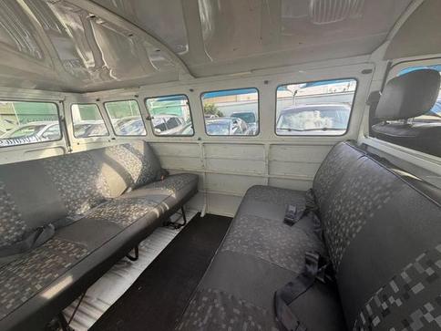 VOLKSWAGEN KOMBI