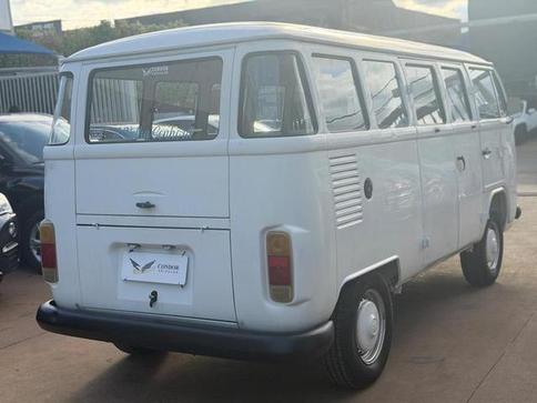 VOLKSWAGEN KOMBI