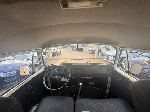 VOLKSWAGEN KOMBI