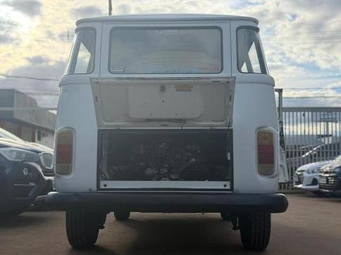 VOLKSWAGEN KOMBI