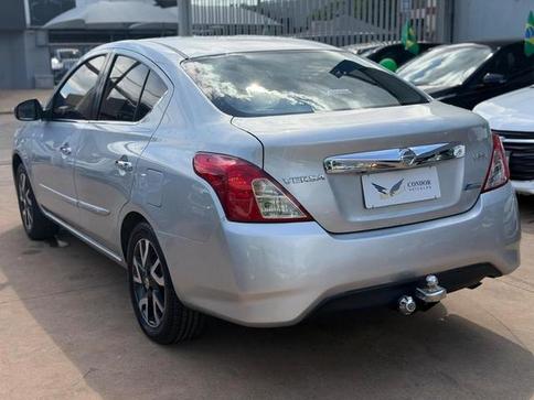 NISSAN VERSA 16SL CVT