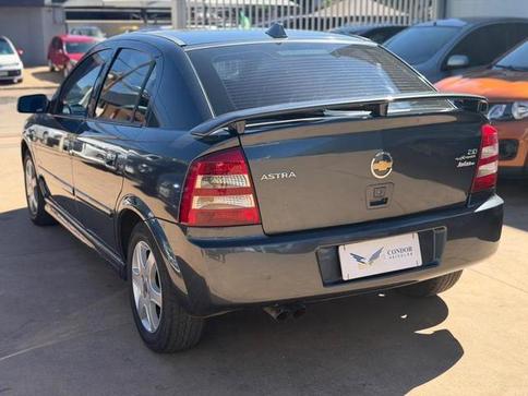 CHEVROLET ASTRA HB 4P ADVANTAGE