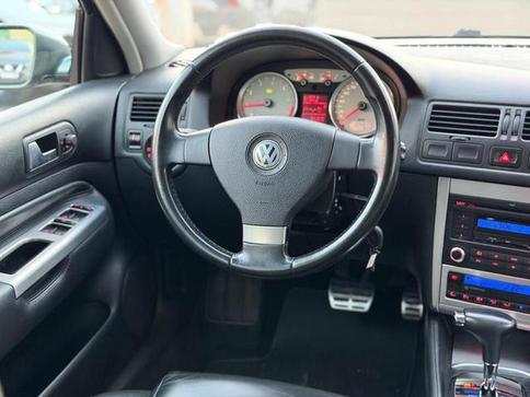 VOLKSWAGEN GOLF 2.0 SPORTLINE