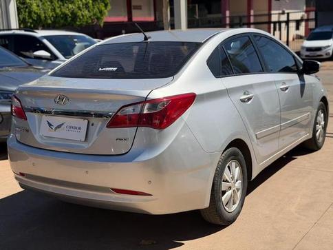 HYUNDAI HB20S 1.0 CONFORT PLUS 12V FLEX 4P MANUAL