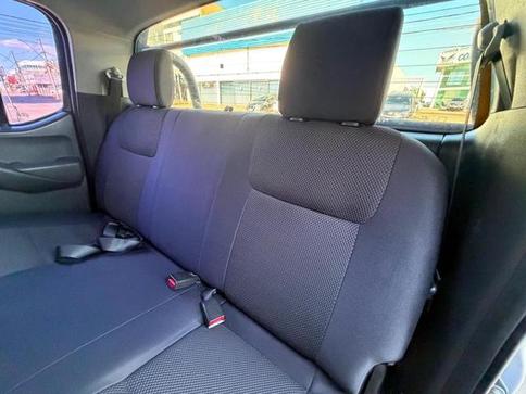 NISSAN FRONTIER XE 25 X4