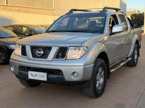 NISSAN FRONTIER XE 25 X4