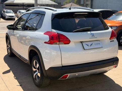 PEUGEOT 2008 GRIFFE EAT6