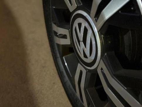 VOLKSWAGEN UP MOVE MB