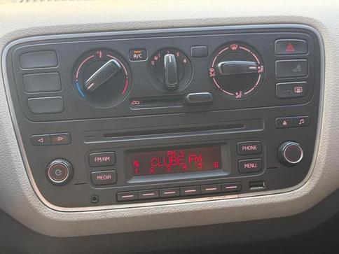 VOLKSWAGEN UP MOVE MB