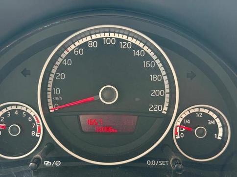 VOLKSWAGEN UP MOVE MB
