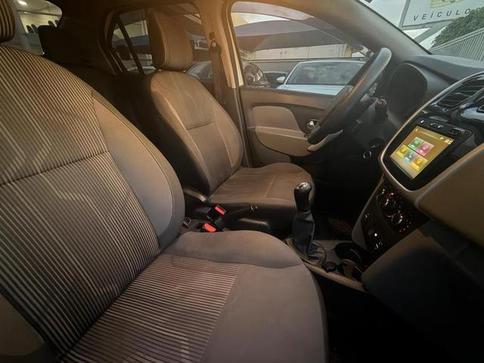 RENAULT LOGAN EXPR 10