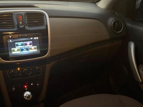 RENAULT LOGAN EXPR 10