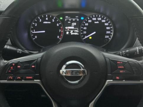 NISSAN KICKS SV CVT