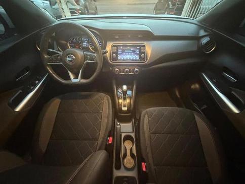NISSAN KICKS SV CVT
