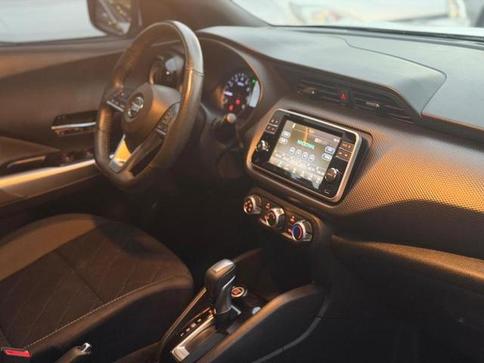 NISSAN KICKS SV CVT