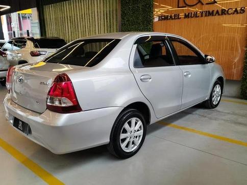 TOYOTA ETIOS SD XPLUS AT