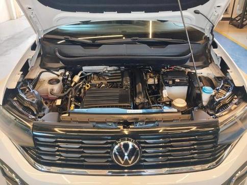 VOLKSWAGEN T CROSS HL TSI