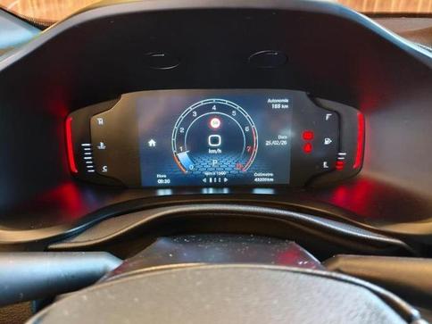 JEEP RENEGADE LONGITUDE T270 1.3 TB 4X2 FLEX AUT