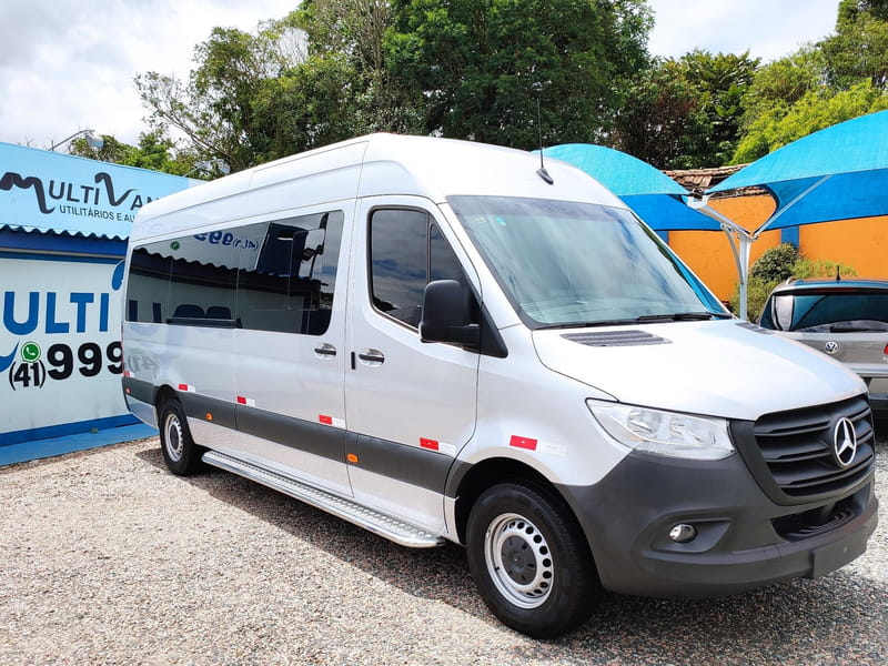 vans mercedes benz zero km