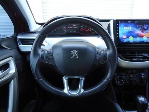 PEUGEOT 2008 ALLURE 1.6 AUTOMATICO
