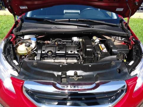 PEUGEOT 2008 ALLURE 1.6 AUTOMATICO