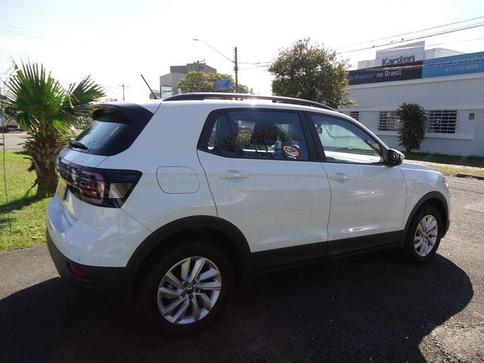 VOLKSWAGEN T-CROSS 1.0 200 TSI TOTAL FLEX AUTOMATICO