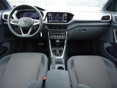 VOLKSWAGEN T-CROSS 1.0 200 TSI TOTAL FLEX AUTOMATICO
