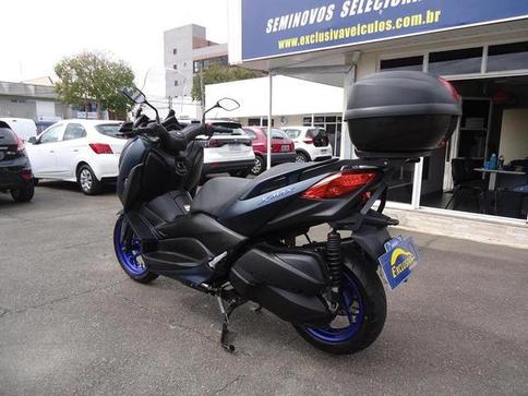 YAMAHA XMAX 250 ABS