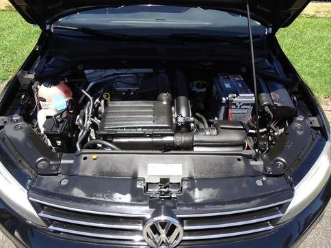 VOLKSWAGEN JETTA TRENDLINE 1.4 TSI 16V 4P AUT