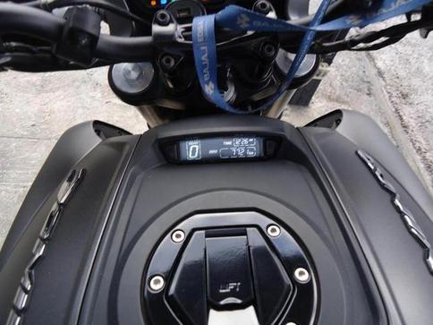 BAJAJ DOMINAR 400