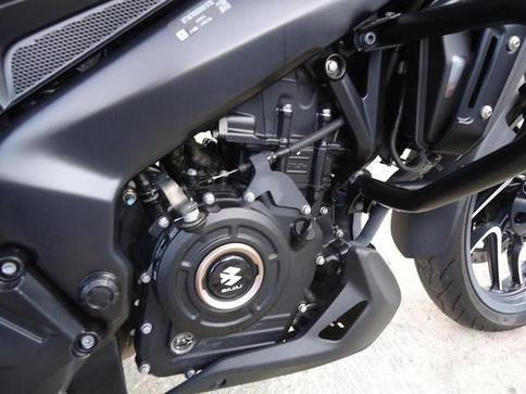 BAJAJ DOMINAR 400