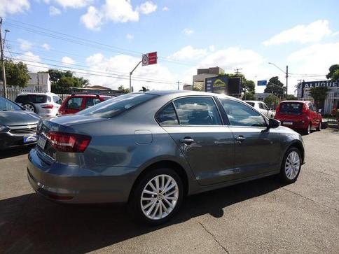 VOLKSWAGEN JETTA TRENDLINE TIPTRONIC 1.4 TSI AUT.