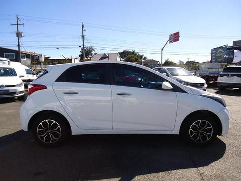 HYUNDAI HB20 PREMIUM 1.6 FLEX 16V AUT.