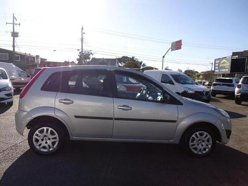 FORD FIESTA 1.6 8V FLEX