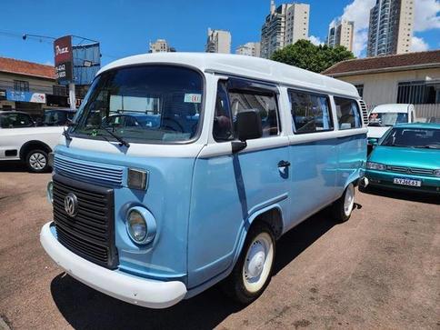 VOLKSWAGEN KOMBI