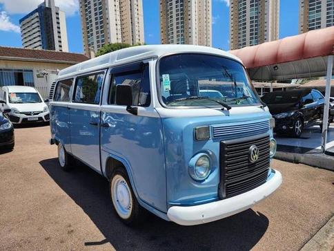 VOLKSWAGEN KOMBI