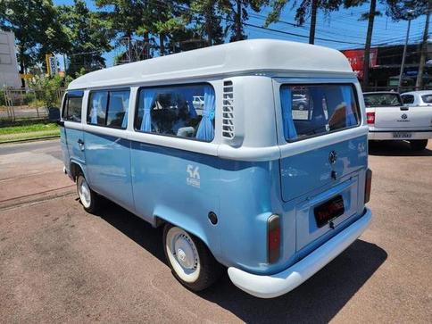 VOLKSWAGEN KOMBI