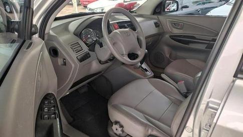 HYUNDAI TUCSON GLS 20L