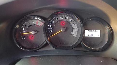 RENAULT SANDERO AUTH 10