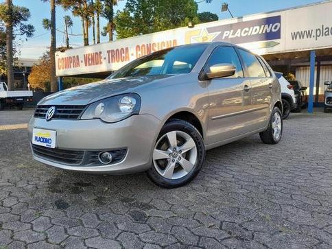 VOLKSWAGEN POLO 1.6
