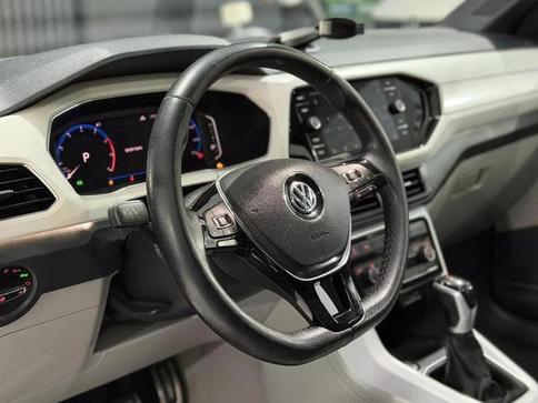 VOLKSWAGEN T CROSS HIGHLINE 250 TSI AUT