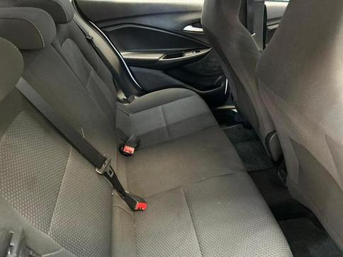 CHEVROLET ONIX PLUS 10MT LT2