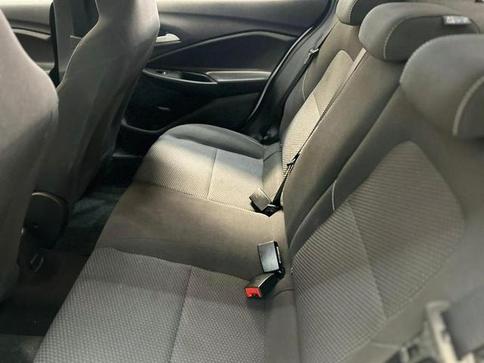 CHEVROLET ONIX PLUS 10MT LT2