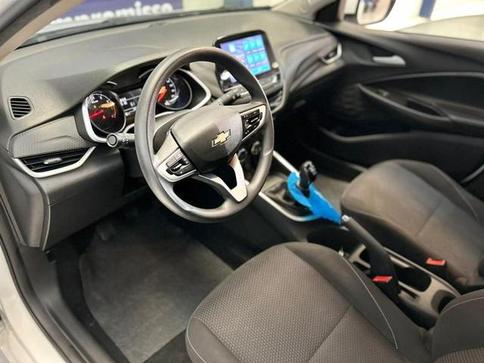 CHEVROLET ONIX PLUS 10MT LT2