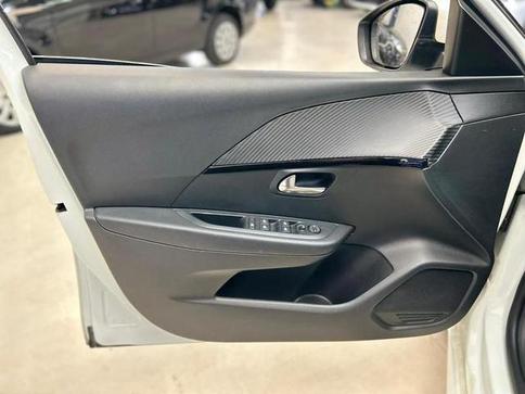 PEUGEOT 208 ACTIVE AT