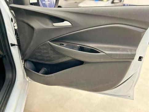 CHEVROLET ONIX PLUS 10TAT LTZ