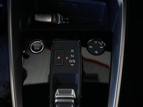 AUDI A3 SEDAN S-LINE 2.0 TFSI S-TRON.(HB.)