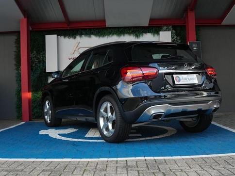 MERCEDES-BENZ GLA 200 1.6 CGI ADVANCE 16V TURBO 4P