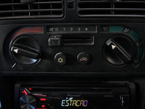 FIAT UNO 1.6-R MPI 2P